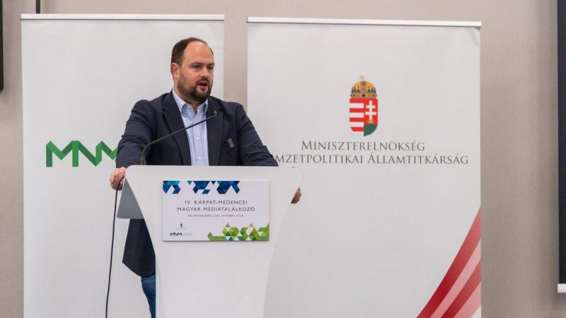 Nacsa Lőrinc figyelmeztetett arra, hogy a külhoni magyar közösségek egy új, komoly kihívással néznek szembe, hiszen egyre inkább a politikai diskurzus középpontjába kerültek. Az ő helyzetük és identitásuk védelme most különösen fontos, mivel sokan próbálj